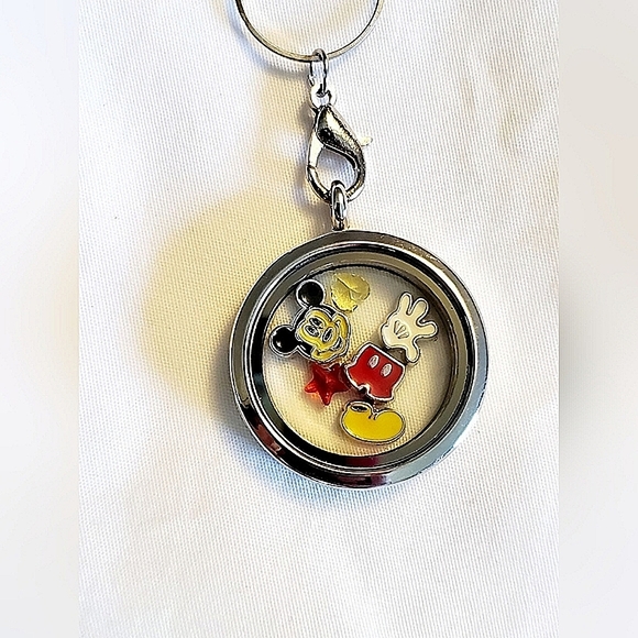 NIB Disney's Mickey Mouse Living memory Floating charm locket and necklace - Picture 1 of 5